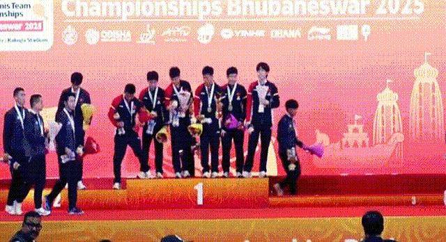 日本队碾压法国队，王皓高光表现