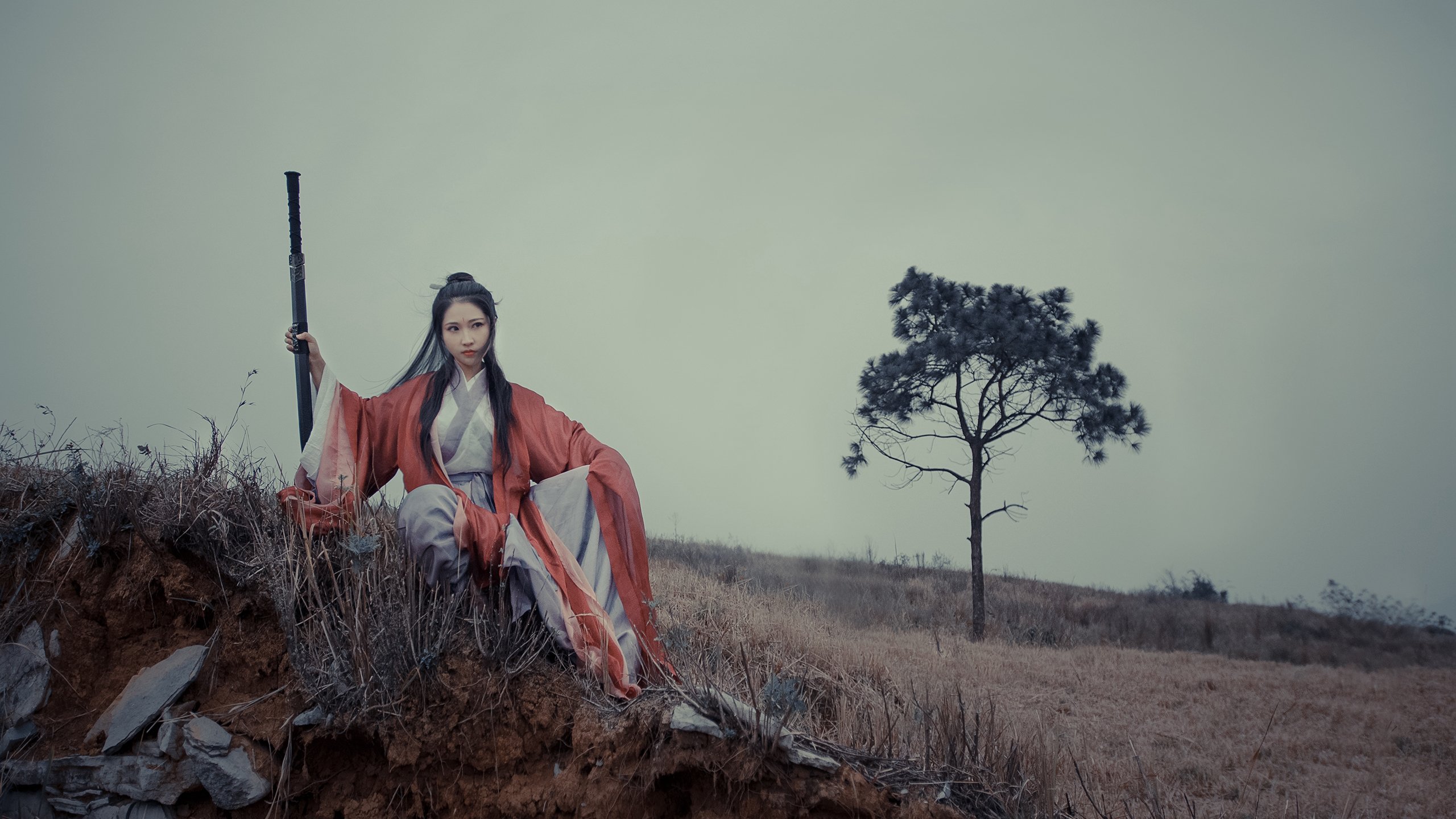 魔术队用防守铁链锁死鹈鹕，霍姆格伦的崛起成为比赛胜负手