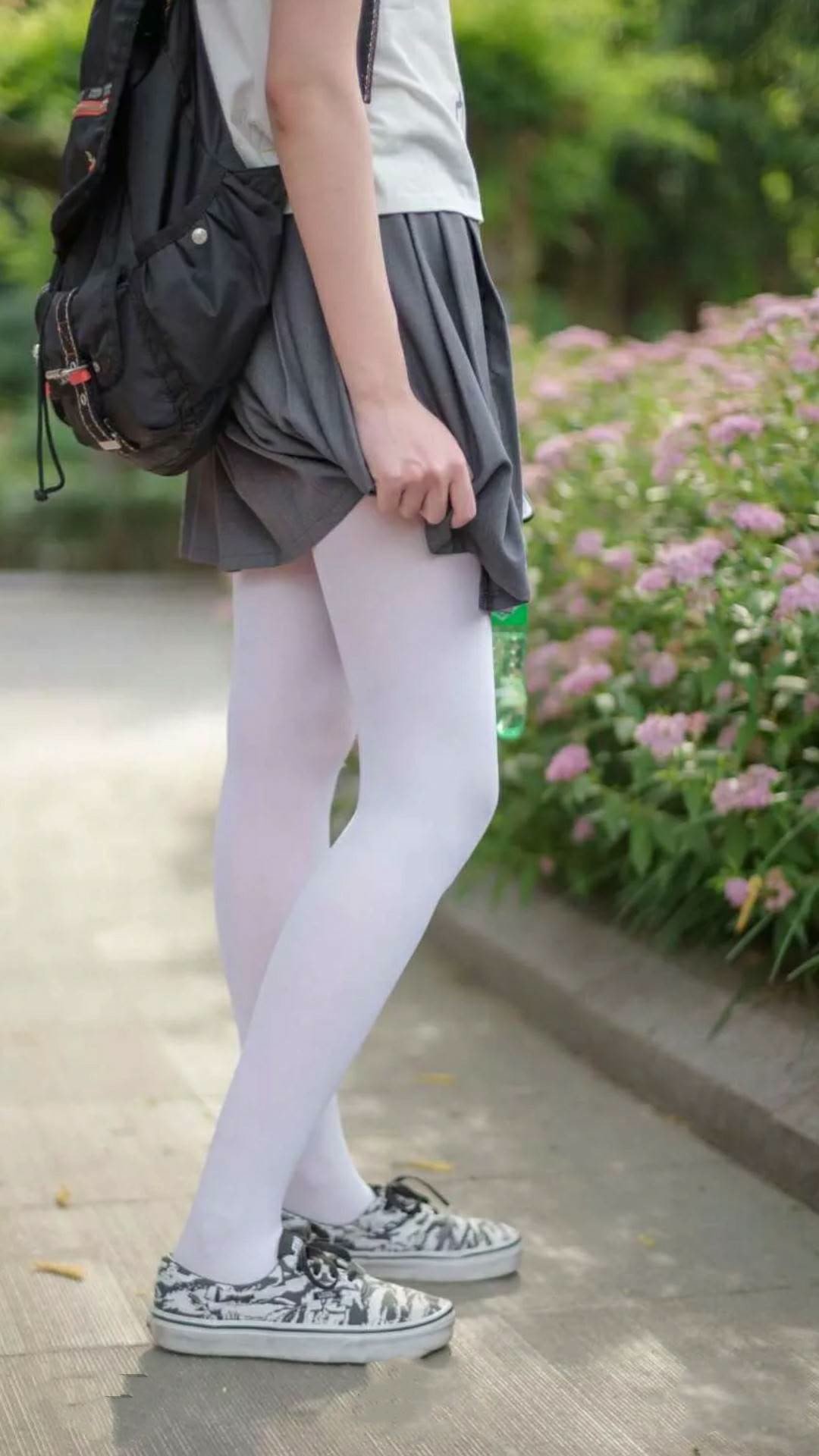 阿尔瓦雷斯,F1街道赛之夜的璀璨明星