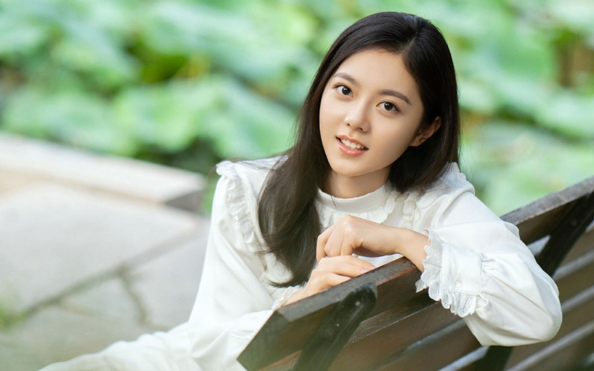 跨界对决，范弗利特存在感拉满，广厦狂胜尼克斯震撼篮坛